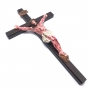 Crucifixo De Parede Madeira Cristo Chagado Resina 40 Cm