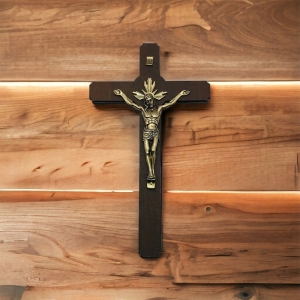Crucifixo De Parede Madeira Cristo em Metal Ouro Velho 25 Cm