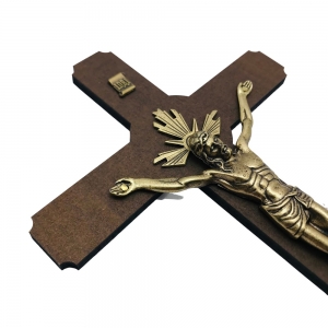 Crucifixo De Parede Madeira Cristo em Metal Ouro Velho 25 Cm