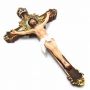 Crucifixo De Parede Resina Com Medalha São Bento 20 Cm