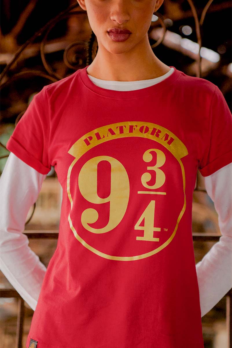 Camiseta Feminina Harry Potter Plataforma 9 ¾ - Vinho