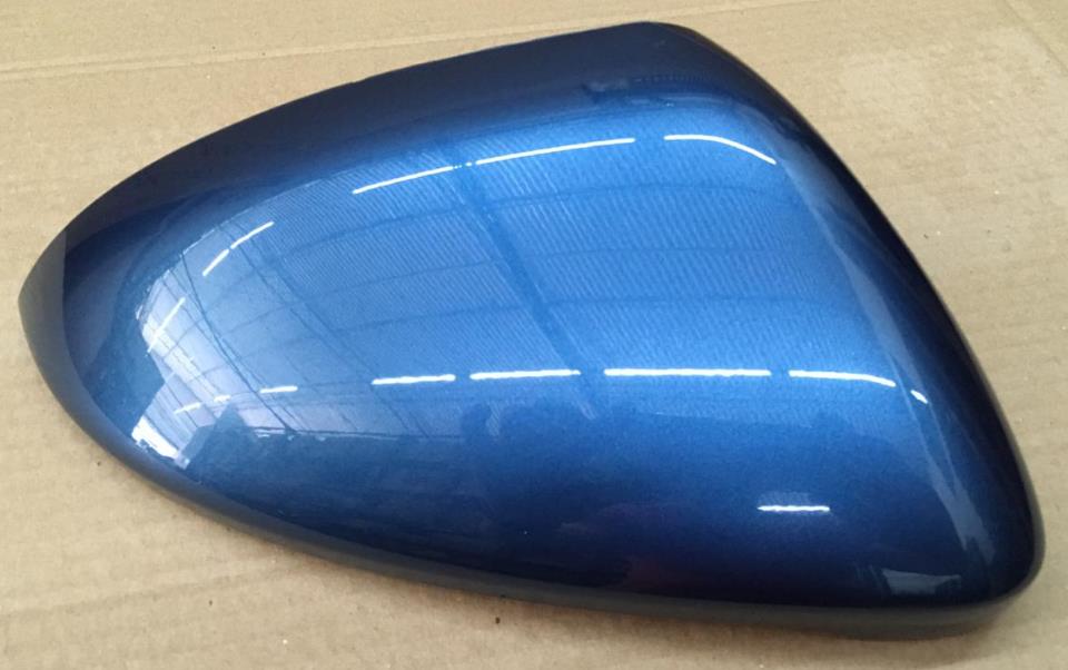 Capa do espelho retrovisor lado direito passageiro carona pintada de Azul Silk original Golf MK7 2014 2015 2016 2017 2018 2019 2020  - Farecar Comercio