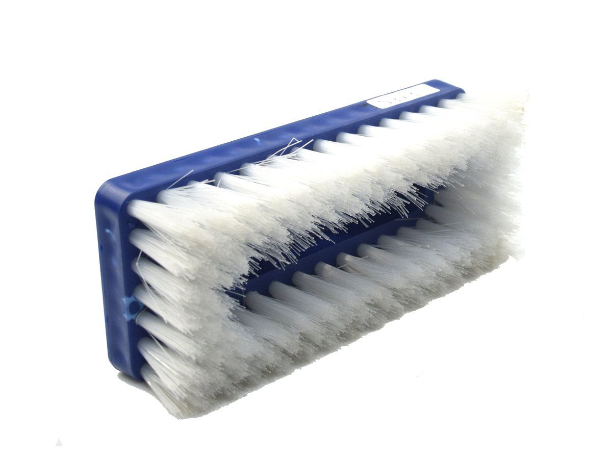 Escova De Nylon Para Limpeza Com Suporte LT Azul 22cm - CT - COLAR.com