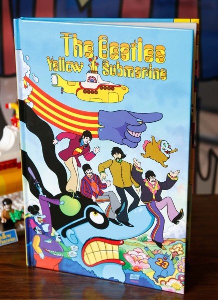 Graphic Novel The Beatles Yellow Submarine