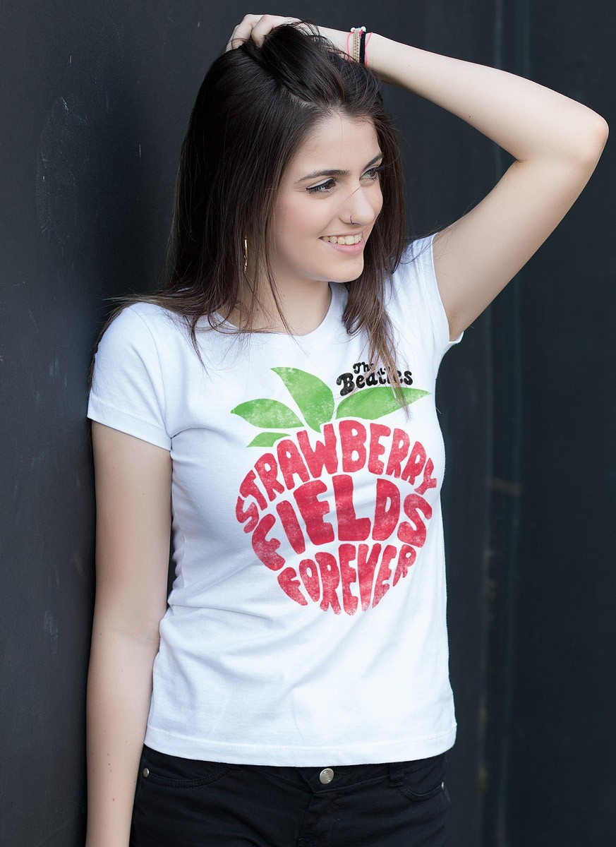 Camiseta Feminina The Beatles Strawberry Fields Forever