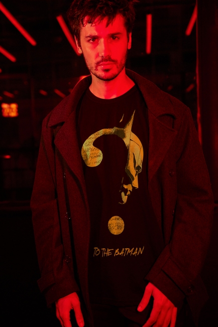 Camiseta Unissex Charada para o Batman