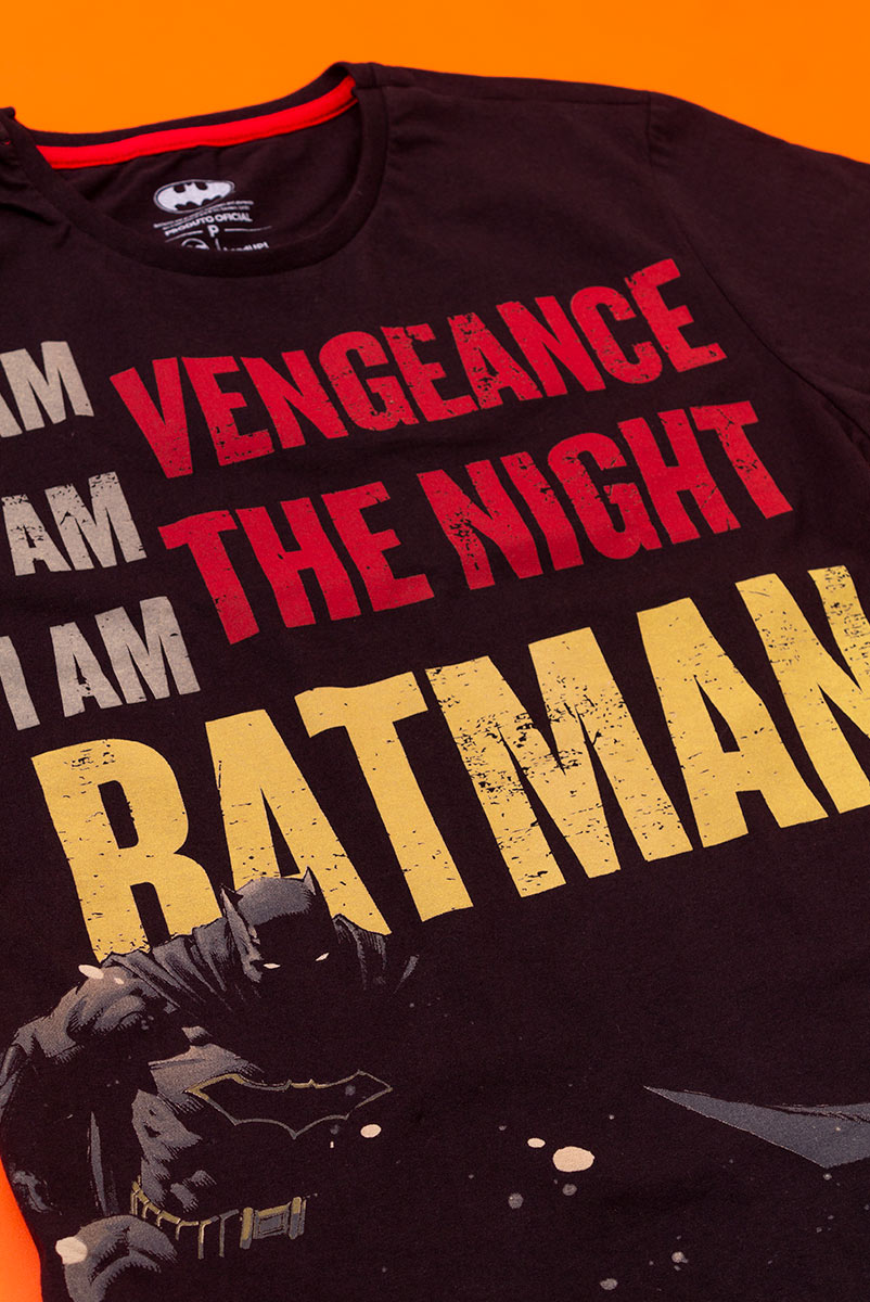 Camiseta Masculina Batman Eu sou a Vingança, eu sou a noite, eu sou o Batman!