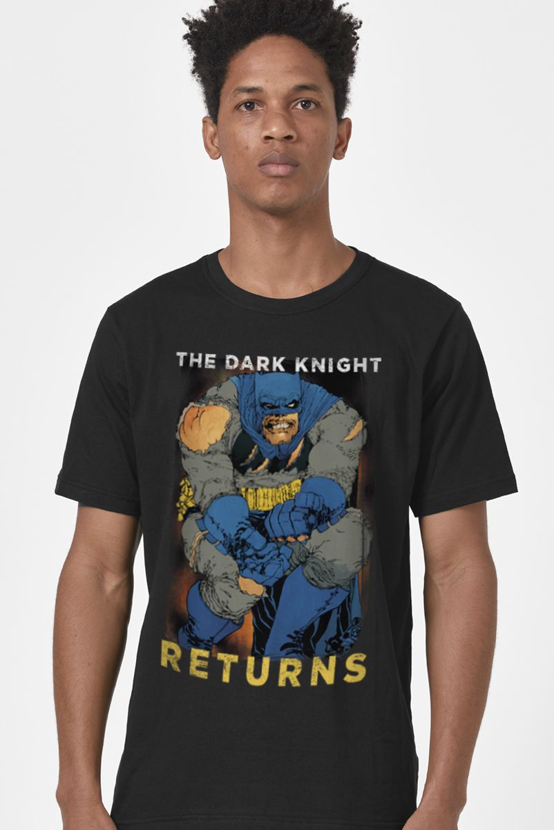 Camiseta Masculina Batman O Cavaleiro das Trevas Retorna Frank Miller