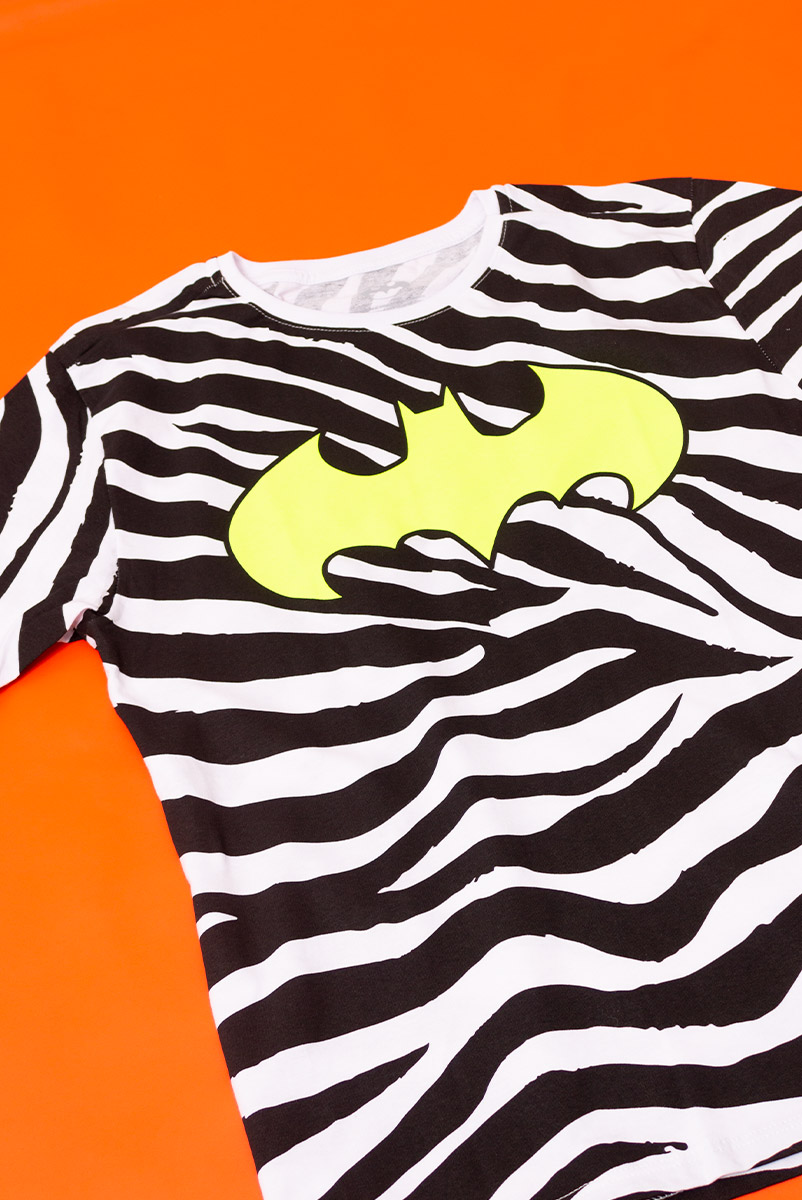 T-Shirt Feminina Animal Print Batman Logo