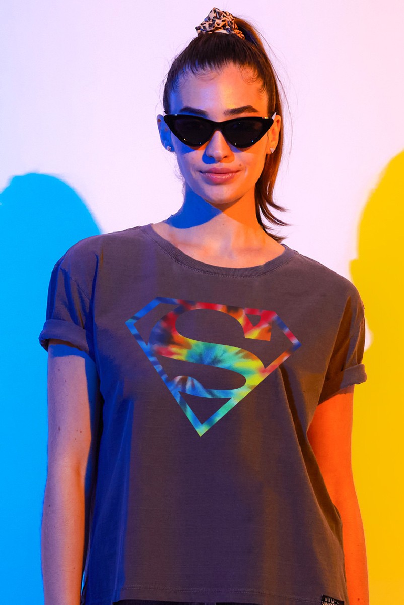 T-shirt Feminina Superman Logo Colorido