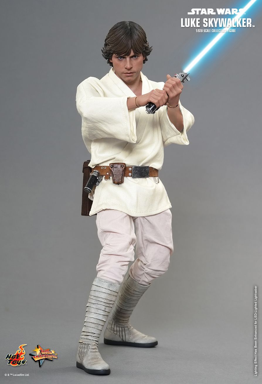 Action Figure Luke Skywalker: Star Wars Uma Nova Esperança (A New Hope) MMS297 (Escala 1/6) - Hot Toys (USADO E SEM CAIXA)