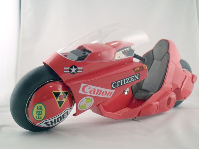 Action Figure Motocicleta Shotaro Kaneda: Akira Escala 1/6 -  Project BM Bandai & Medicom Toy CG