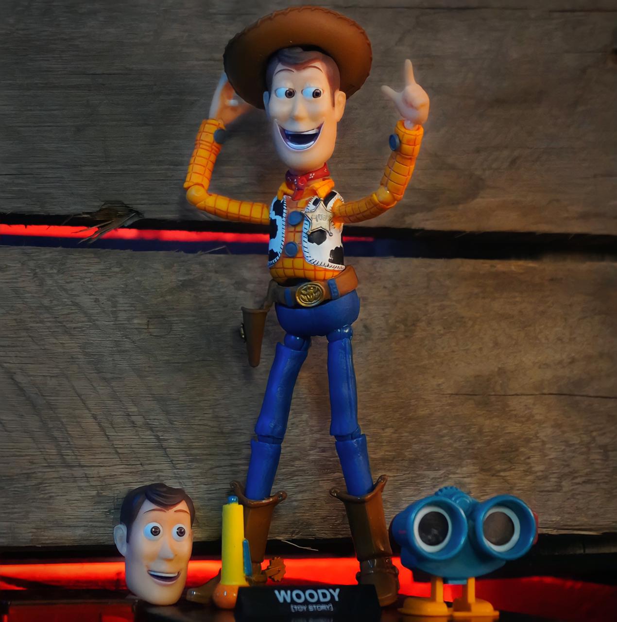 Action figure Xerife Woody: Toy Story Sci-fi Revoltech Series No.010 Disney Pixar