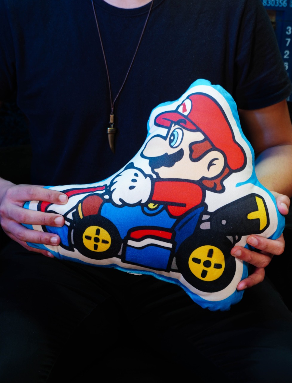 Almofada Geek Formato Mario: Super Mario Kart Game Nintendo 35cm