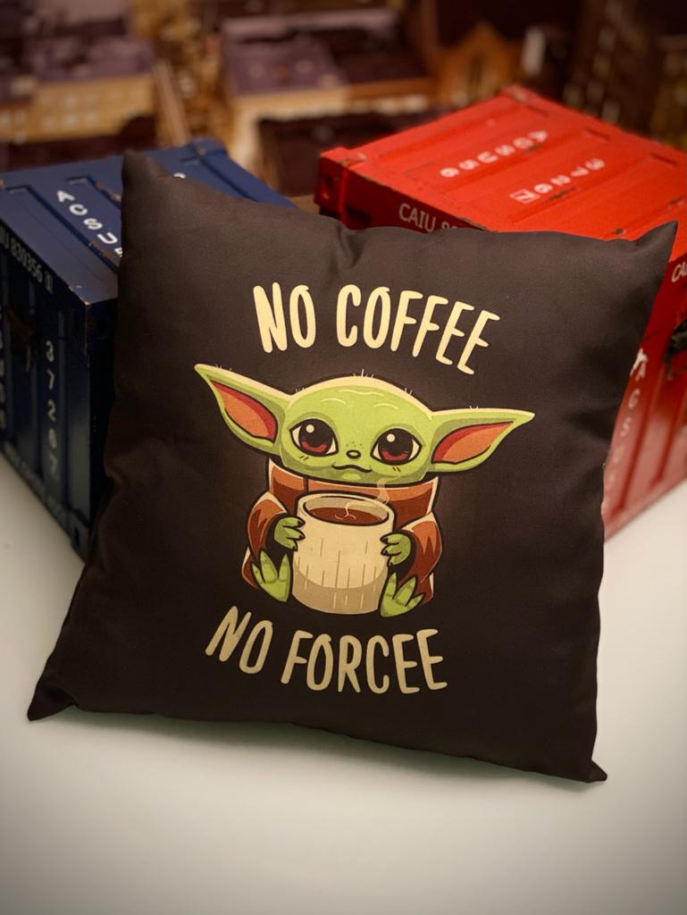 Almofada No Coffee No Force Baby Yoda: Star Wars (Preta) - CD