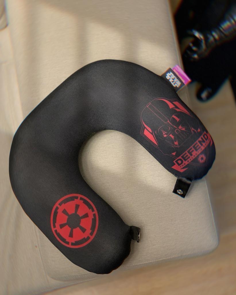 Almofada Pescoço Microperolas Darth Vader Defend Star Wars - Zona Criativa