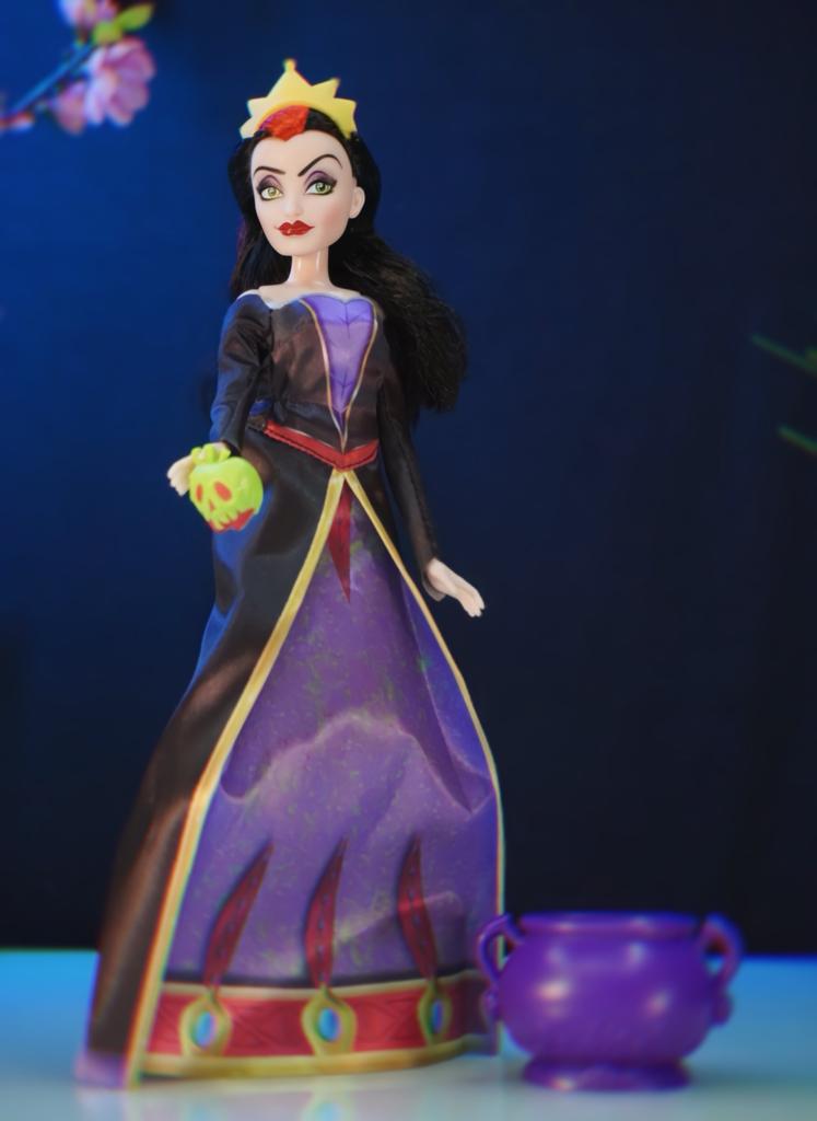 Boneca Action Figure Rainha Má Evil Queen: Disney Villains - Hasbro (F4538)