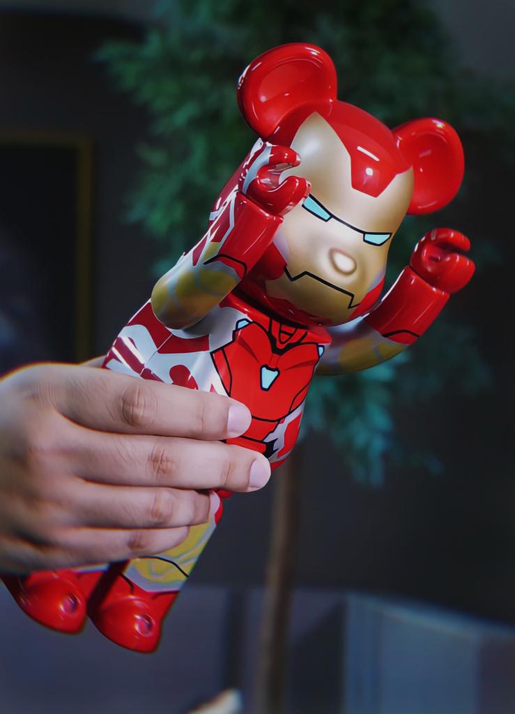 Boneco Homem de Ferro Mark 85 Iron Man: Vingadores Ultimato Avengers Endgame Marvel Bearbrick 400% 28cm