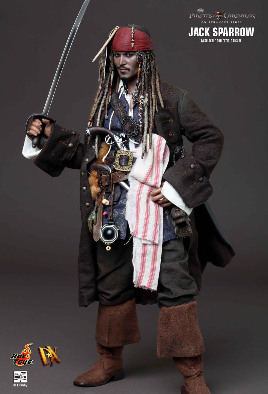 Action Figure Jack Sparrow: Piratas do Caribe: Navegando em Águas Misteriosas (On Stranger Tides) Escala 1/6 (DX06) - Hot Toys