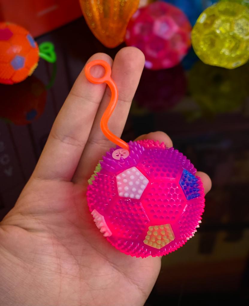Brinquedo Bola Bolinha Futebol Elástica Com LED e Apito Roxo - Ark Toys