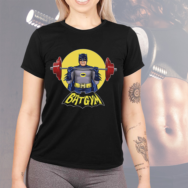 Camiseta Feminina Unissex BatGym: Batman (Preta) - EV
