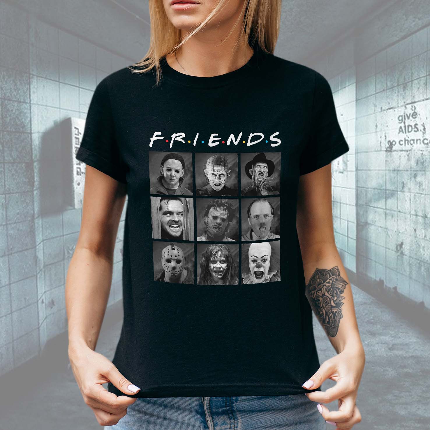 Camiseta Unissex Feminina Friends Horror Myers Hellraiser Freddy Iluminado Leatherface Hannibal Fred (Preta)  - CD