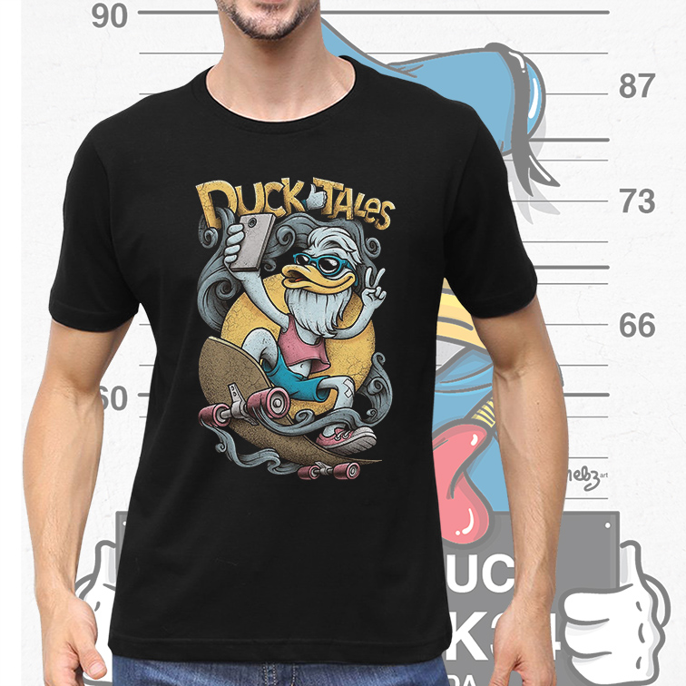 Camiseta Unissex Masculina Ducktales Skateboarding: Pato Donald (Preta)  - CD