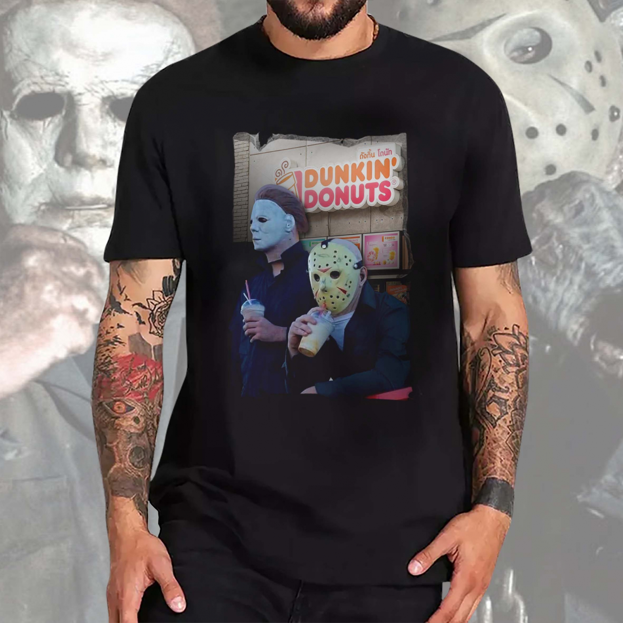 Camiseta Masculina Unissex Jason Voorhees e Michael Myers Dunkin Donuts Horror (Preta)