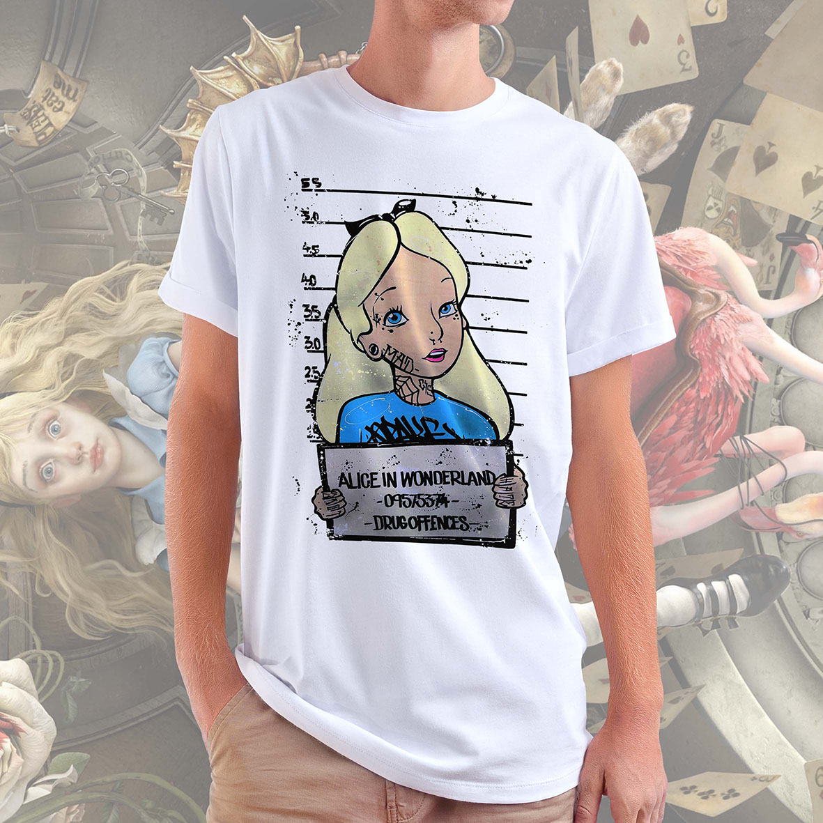 Camiseta Unissex Alice no País das Maravilhas Alice In Wonderland Drug Offences Police (Branca) - CD