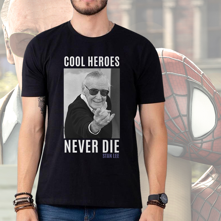 Camiseta Unissex Cool Heroes Never Die Stan Lee Preta