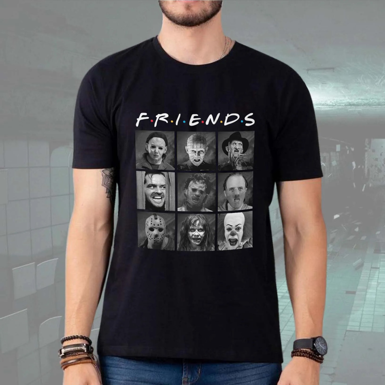 Camiseta Unissex Masculina Friends Horror Myers Hellraiser Freddy Iluminado Leatherface Hannibal Fred Preta