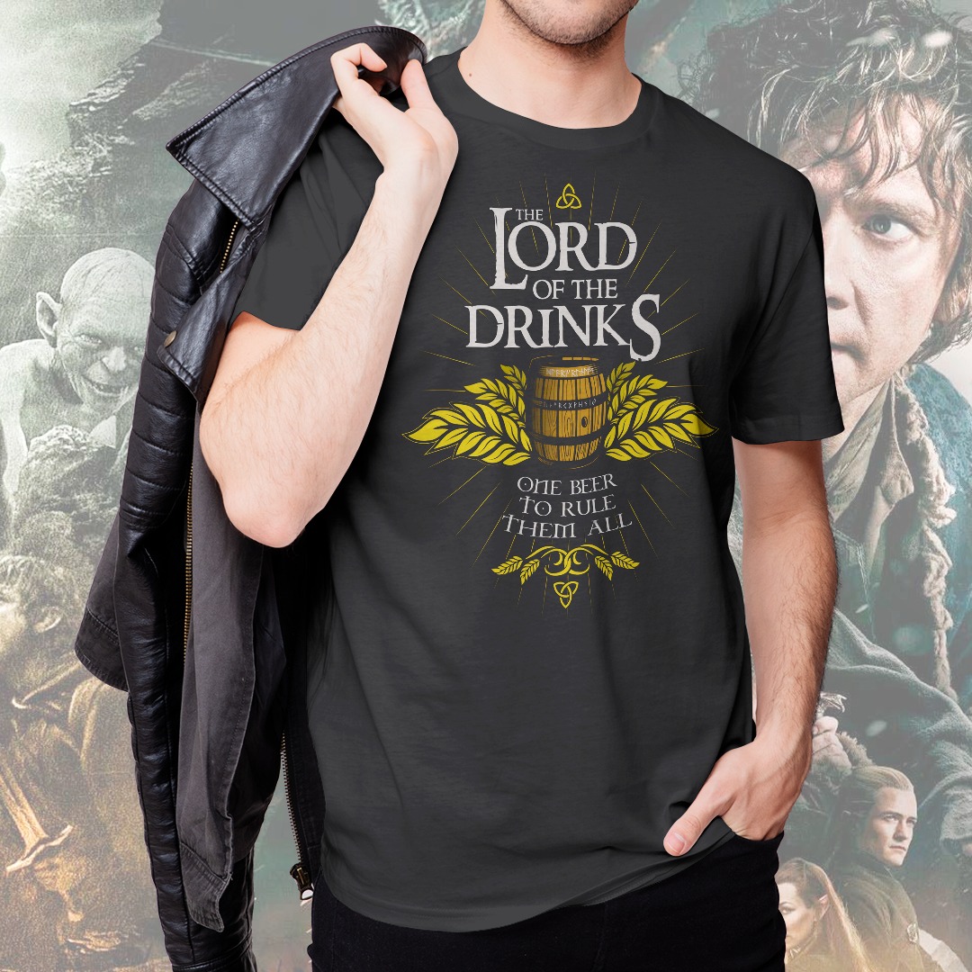 Camiseta Unissex The Lord Of The Drinks One Beer To Rule Them All: O Senhor Dos Aneis Lord Of The Rings LORT(Cinza) - CD