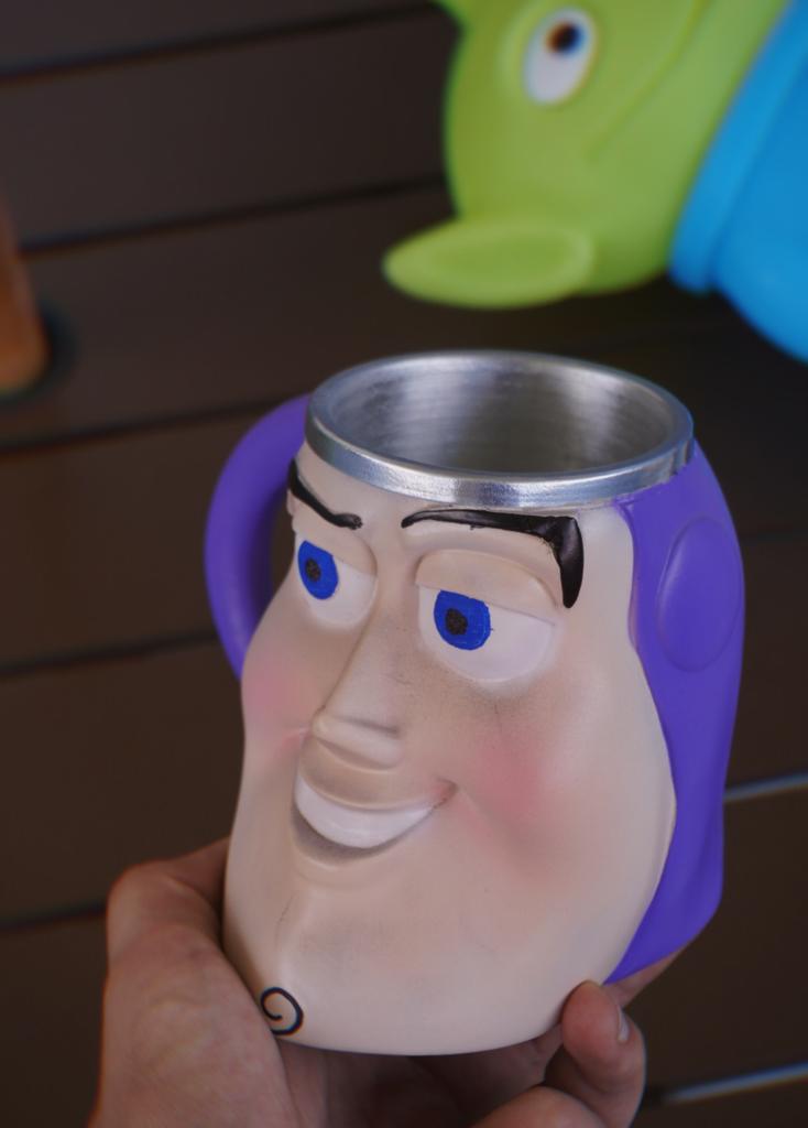 Caneca 3D Buzz Lightyear: Toy Story Disney Pixar - CD