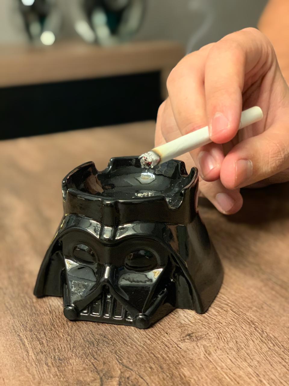 Cinzeiro Darth Vader: Star Wars Preto