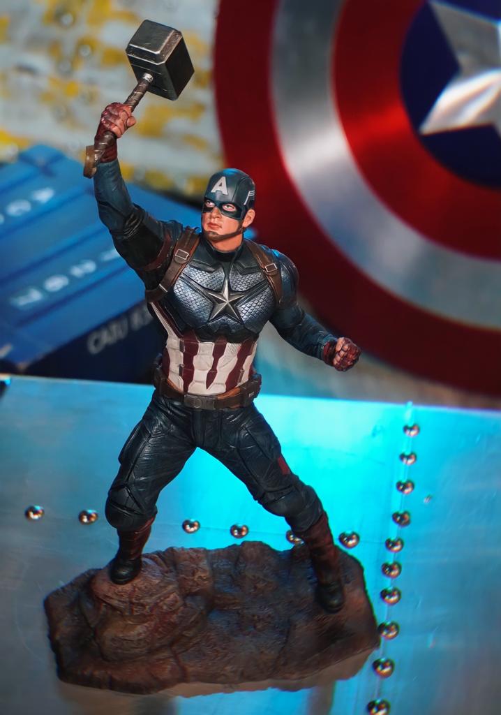 Estátua Capitão América Captain America: Vingadores Ultimato Avengers Endgame Marvel Comics Gallery - Diamond Select Toys