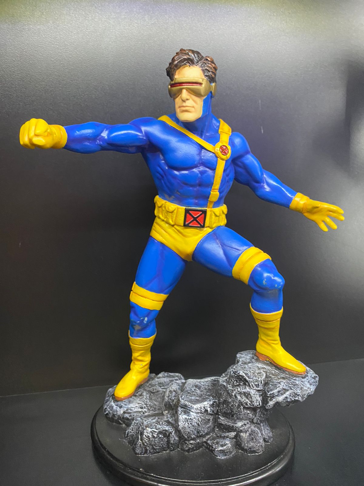 Estátua Ciclope Cyclops: X Men Marvel 30 Cm