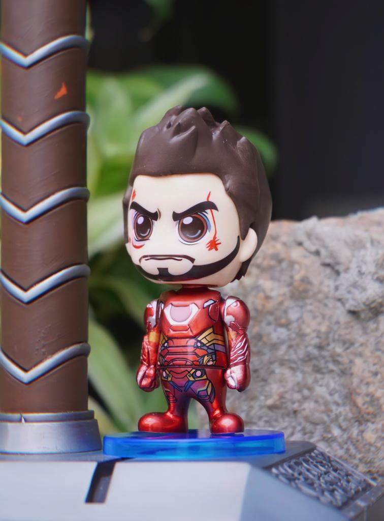 Estátua Cosbaby Homen de Ferro Iron Man Tony Stark: Vingadores Ultimato - MKP