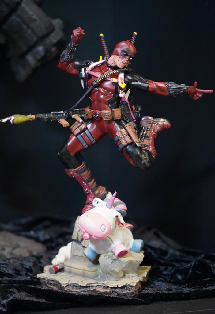 Estátua Deadpool: X-Men - Art Scale 1/10 - Iron Studios