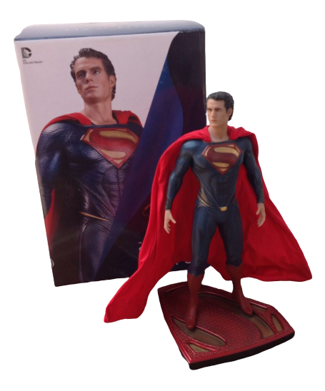 Estatua Man of Steel:  Super Homem: escala 1:6 (Superman Henry Cavill) - DC Collectibles