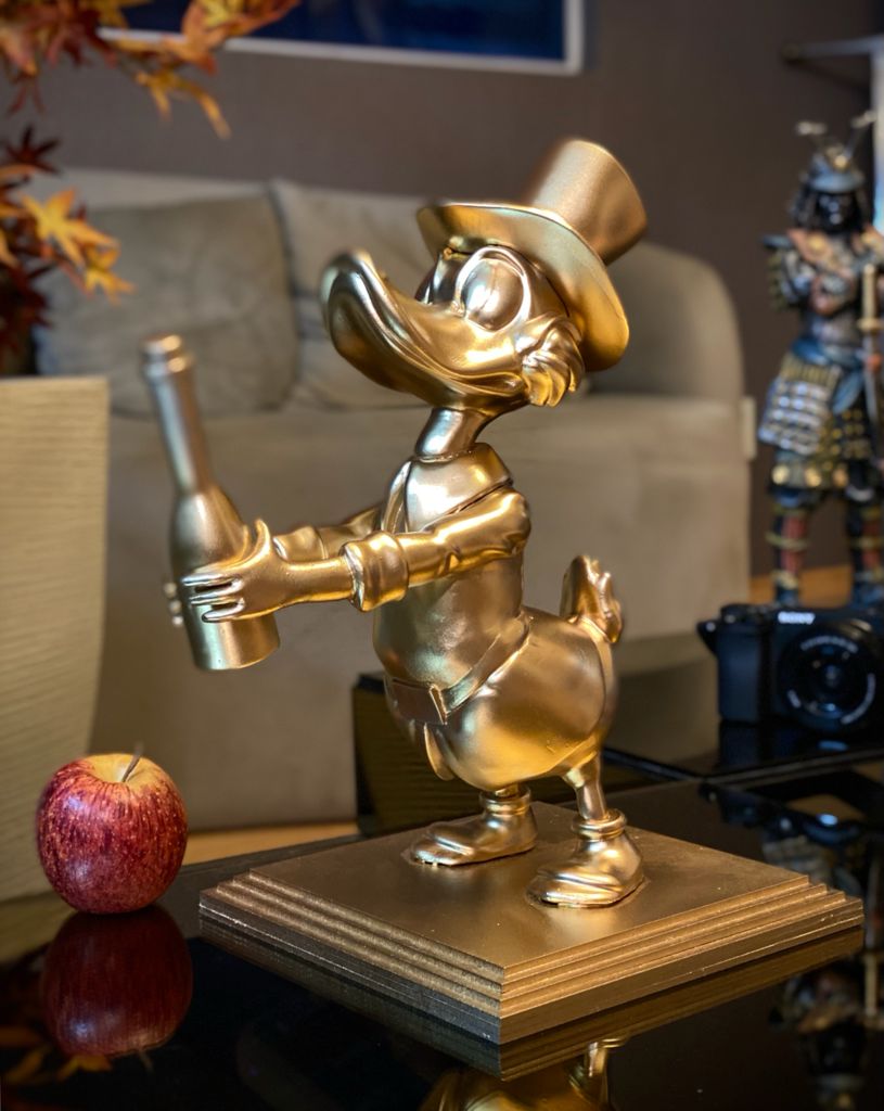 Estátua Tio Patinhas Scrooge McDuck Dourado: Disney - Toyshow Collectibles