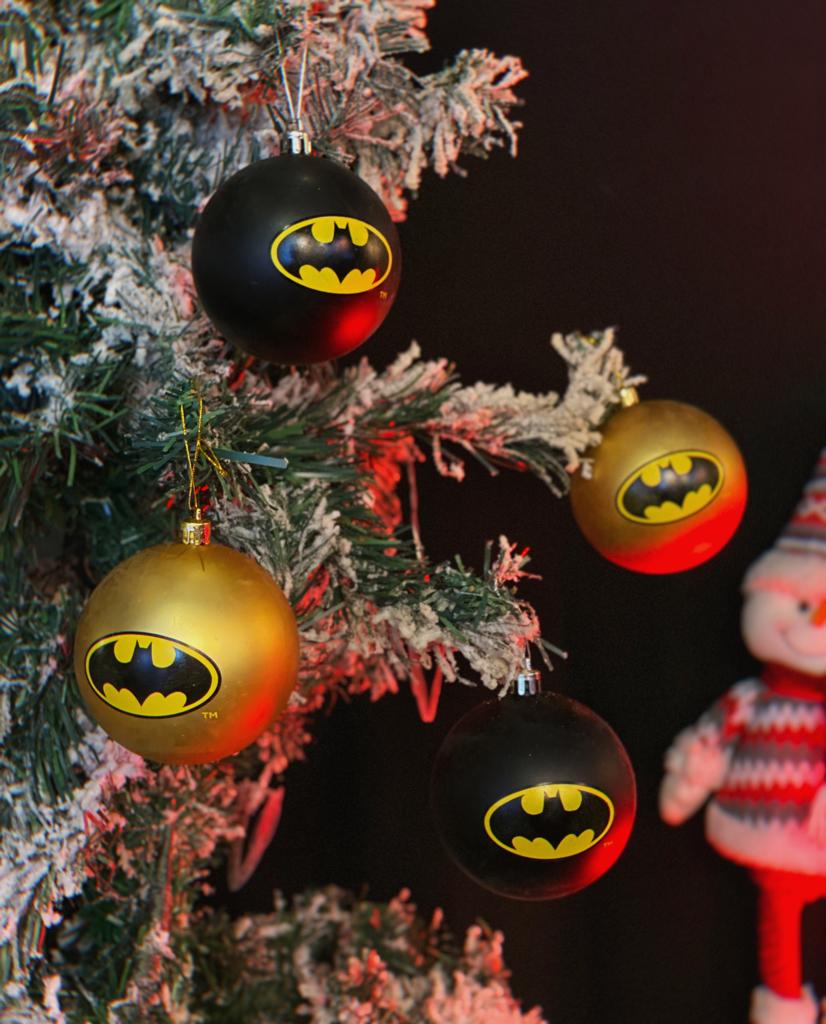 Kit Com 4 Bolas Enfeite Árvore de Natal Christimas Geek Batman: DC Comics