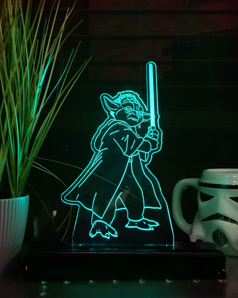 Luminária/Abajur Mestre Yoda: Star Wars