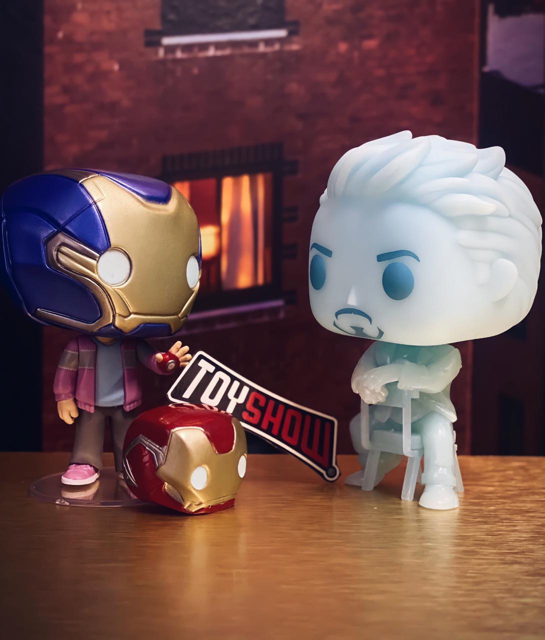 Pack Funko Pop! Homem de Ferro Iron Man Vingadores Ultimato Avengers EndGame: Morgan e Holograma Tony Stark e Capacete (Glow in The Dark) Exclusivo - Marvel #02  - Funko