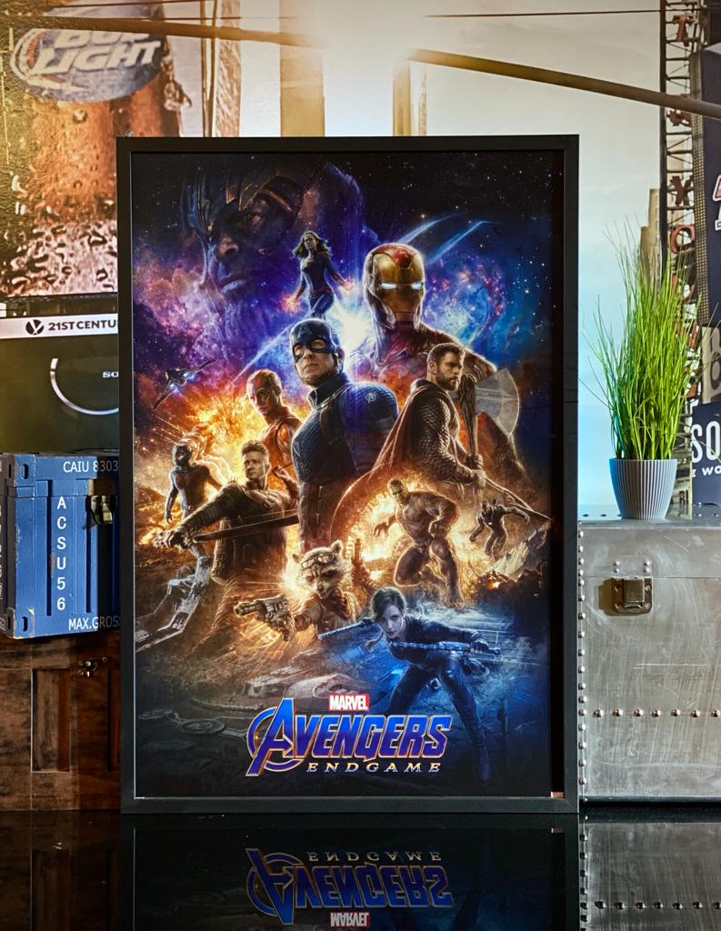 Quadro Com Moldura Poster 2 Personagens: Vingadores Ultimato Avengers Endgame - Wallstreet