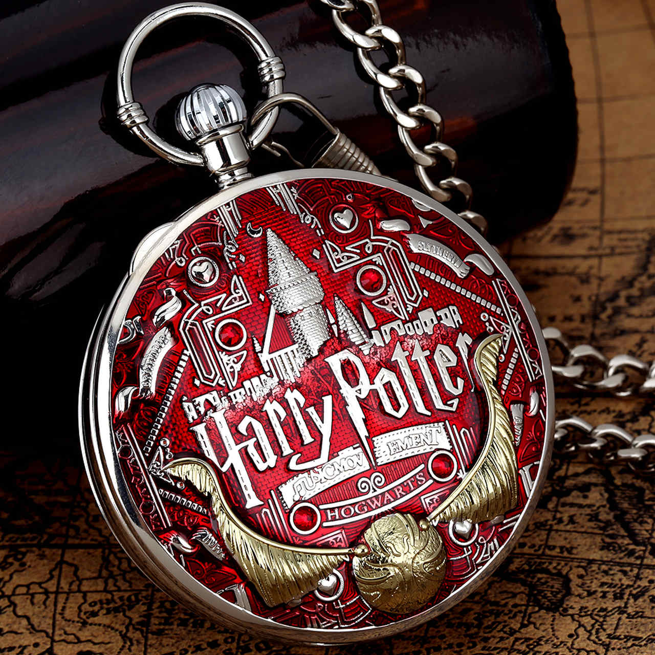 Relógio de Bolso e Caixinha de Musica Brasão Hogwarts: Grifinoria Gryffindor Pomo de Ouro Harry Potter Prateado e Vermelho - MKP