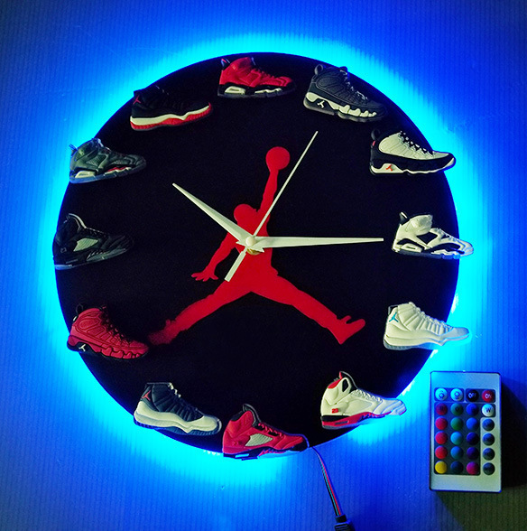 Relógio de Parede LED USB Magnético Tênis Jordan Variados: Michael Jordan NBA Preto - MKP