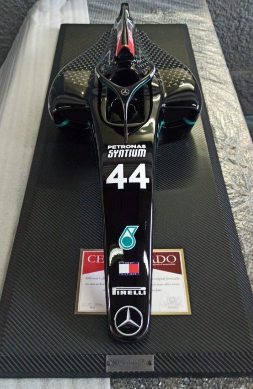 Replica Cockpit Mercedes AMG 2020 Carro Nº 44 Formula 1 F1: Lewis Hamilton Quadro com Base 4D - CD