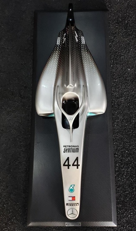 Replica Cockpit Mercedes W10 2019 Carro Nº 44 Formula 1 F1: Lewis Hamilton Quadro com Base 4D - CD