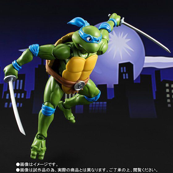 Boneco Leonardo: Tartarugas Ninjas: S.H Figuarts - Bandai