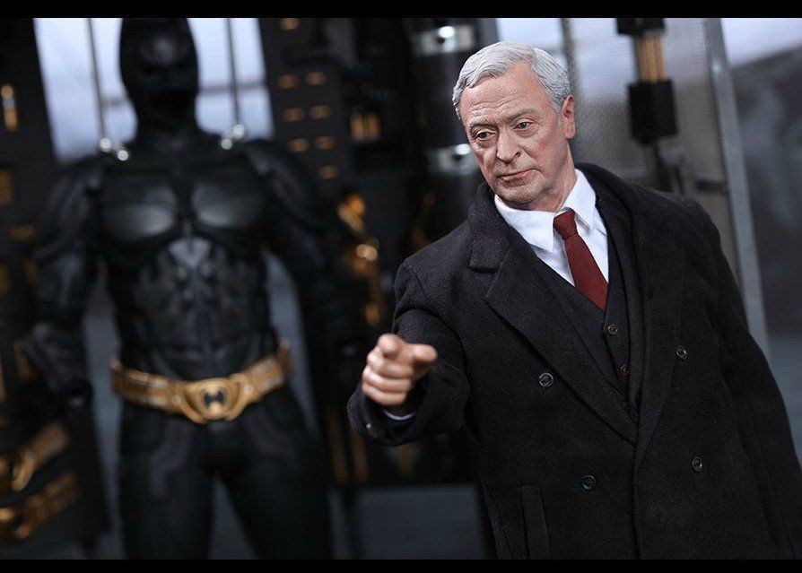 The Dark Knight Batman Armory Bruce Wayne & Alfred 1/6 - Hot Toys